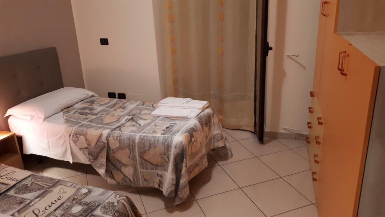 Casa Vacanza "La Chiazza Di Grutti" Grotte  Ngoại thất bức ảnh