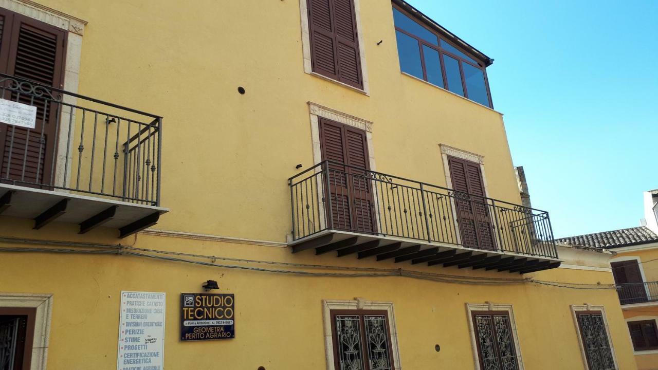 Casa Vacanza "La Chiazza Di Grutti" Grotte  Ngoại thất bức ảnh